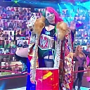 WWE_Monday_Night_Raw_2020_10_05_720p_HDTV_x264-NWCHD_mp40100.jpg