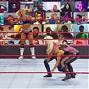 WWE_Monday_Night_Raw_2020_10_05_720p_HDTV_x264-NWCHD_mp40148.jpg