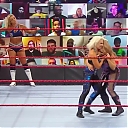 WWE_Monday_Night_Raw_2020_10_05_720p_HDTV_x264-NWCHD_mp40149.jpg