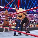 WWE_Monday_Night_Raw_2020_10_05_720p_HDTV_x264-NWCHD_mp40175.jpg