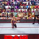 WWE_Monday_Night_Raw_2020_10_05_720p_HDTV_x264-NWCHD_mp40211.jpg