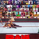WWE_Monday_Night_Raw_2020_10_05_720p_HDTV_x264-NWCHD_mp40216.jpg