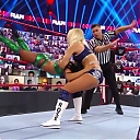 WWE_Monday_Night_Raw_2020_10_05_720p_HDTV_x264-NWCHD_mp40236.jpg
