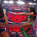 WWE_Monday_Night_Raw_2020_10_05_720p_HDTV_x264-NWCHD_mp40263.jpg
