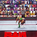 WWE_Monday_Night_Raw_2020_10_05_720p_HDTV_x264-NWCHD_mp40276.jpg