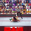 WWE_Monday_Night_Raw_2020_10_05_720p_HDTV_x264-NWCHD_mp40277.jpg