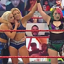 WWE_Monday_Night_Raw_2020_10_05_720p_HDTV_x264-NWCHD_mp40423.jpg