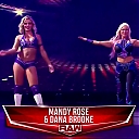WWE_Monday_Night_Raw_2020_10_19_1080p_HDTV_x264-Star_mkv0041.jpg