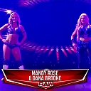 WWE_Monday_Night_Raw_2020_10_19_1080p_HDTV_x264-Star_mkv0042.jpg