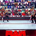 WWE_Monday_Night_Raw_2020_10_19_1080p_HDTV_x264-Star_mkv0168.jpg
