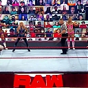 WWE_Monday_Night_Raw_2020_10_19_1080p_HDTV_x264-Star_mkv0169.jpg