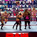 WWE_Monday_Night_Raw_2020_10_19_1080p_HDTV_x264-Star_mkv0183.jpg