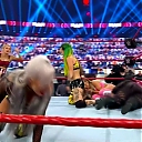 WWE_Monday_Night_Raw_2020_10_19_1080p_HDTV_x264-Star_mkv0196.jpg