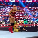 WWE_Monday_Night_Raw_2020_10_19_1080p_HDTV_x264-Star_mkv0211.jpg