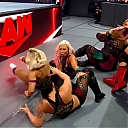 WWE_Monday_Night_Raw_2020_10_19_1080p_HDTV_x264-Star_mkv0223.jpg