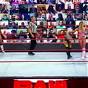WWE_Monday_Night_Raw_2020_10_19_1080p_HDTV_x264-Star_mkv0249.jpg