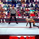 WWE_Monday_Night_Raw_2020_10_19_1080p_HDTV_x264-Star_mkv0274.jpg
