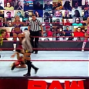 WWE_Monday_Night_Raw_2020_10_19_1080p_HDTV_x264-Star_mkv0280.jpg