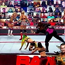 WWE_Monday_Night_Raw_2020_10_19_1080p_HDTV_x264-Star_mkv0301.jpg