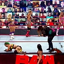 WWE_Monday_Night_Raw_2020_10_19_1080p_HDTV_x264-Star_mkv0305.jpg