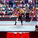 WWE_Monday_Night_Raw_2020_10_19_1080p_HDTV_x264-Star_mkv0313.jpg