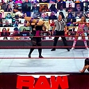 WWE_Monday_Night_Raw_2020_10_19_1080p_HDTV_x264-Star_mkv0314.jpg