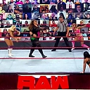 WWE_Monday_Night_Raw_2020_10_19_1080p_HDTV_x264-Star_mkv0315.jpg