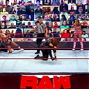 WWE_Monday_Night_Raw_2020_10_19_1080p_HDTV_x264-Star_mkv0337.jpg