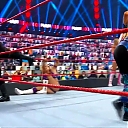 WWE_Monday_Night_Raw_2020_10_19_1080p_HDTV_x264-Star_mkv0345.jpg