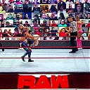 WWE_Monday_Night_Raw_2020_10_19_1080p_HDTV_x264-Star_mkv0346.jpg
