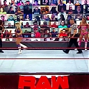 WWE_Monday_Night_Raw_2020_10_19_1080p_HDTV_x264-Star_mkv0355.jpg