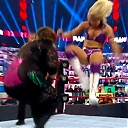 WWE_Monday_Night_Raw_2020_10_19_1080p_HDTV_x264-Star_mkv0361.jpg