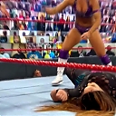 WWE_Monday_Night_Raw_2020_10_19_1080p_HDTV_x264-Star_mkv0365.jpg