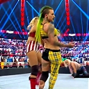 WWE_Monday_Night_Raw_2020_10_19_1080p_HDTV_x264-Star_mkv0391.jpg