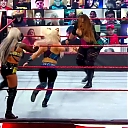 WWE_Monday_Night_Raw_2020_10_19_1080p_HDTV_x264-Star_mkv0400.jpg