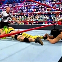 WWE_Monday_Night_Raw_2020_10_19_1080p_HDTV_x264-Star_mkv0436.jpg