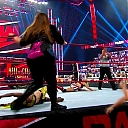 WWE_Monday_Night_Raw_2020_10_19_1080p_HDTV_x264-Star_mkv0448.jpg