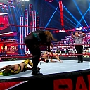 WWE_Monday_Night_Raw_2020_10_19_1080p_HDTV_x264-Star_mkv0449.jpg
