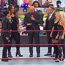 WWE_Monday_Night_Raw_2020_10_26_720p_HDTV_x264-NWCHD_mp40226.jpg