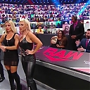 WWE_Monday_Night_Raw_2020_10_26_720p_HDTV_x264-NWCHD_mp40368.jpg