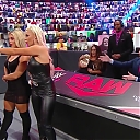 WWE_Monday_Night_Raw_2020_10_26_720p_HDTV_x264-NWCHD_mp40370.jpg