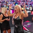 WWE_Monday_Night_Raw_2020_10_26_720p_HDTV_x264-NWCHD_mp40631.jpg