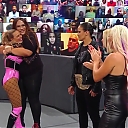 WWE_Monday_Night_Raw_2020_10_26_720p_HDTV_x264-NWCHD_mp40676.jpg