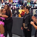 WWE_Monday_Night_Raw_2020_10_26_720p_HDTV_x264-NWCHD_mp40679.jpg