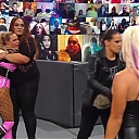 WWE_Monday_Night_Raw_2020_10_26_720p_HDTV_x264-NWCHD_mp40682.jpg