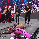 WWE_Monday_Night_Raw_2020_10_26_720p_HDTV_x264-NWCHD_mp40706.jpg