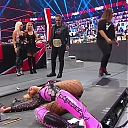 WWE_Monday_Night_Raw_2020_10_26_720p_HDTV_x264-NWCHD_mp40709.jpg