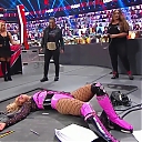 WWE_Monday_Night_Raw_2020_10_26_720p_HDTV_x264-NWCHD_mp40712.jpg