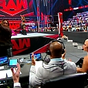 WWE_Monday_Night_Raw_2020_11_09_1080p_HDTV_x264-Srar_mkv0164.jpg