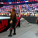 WWE_Monday_Night_Raw_2020_11_09_1080p_HDTV_x264-Srar_mkv0176.jpg